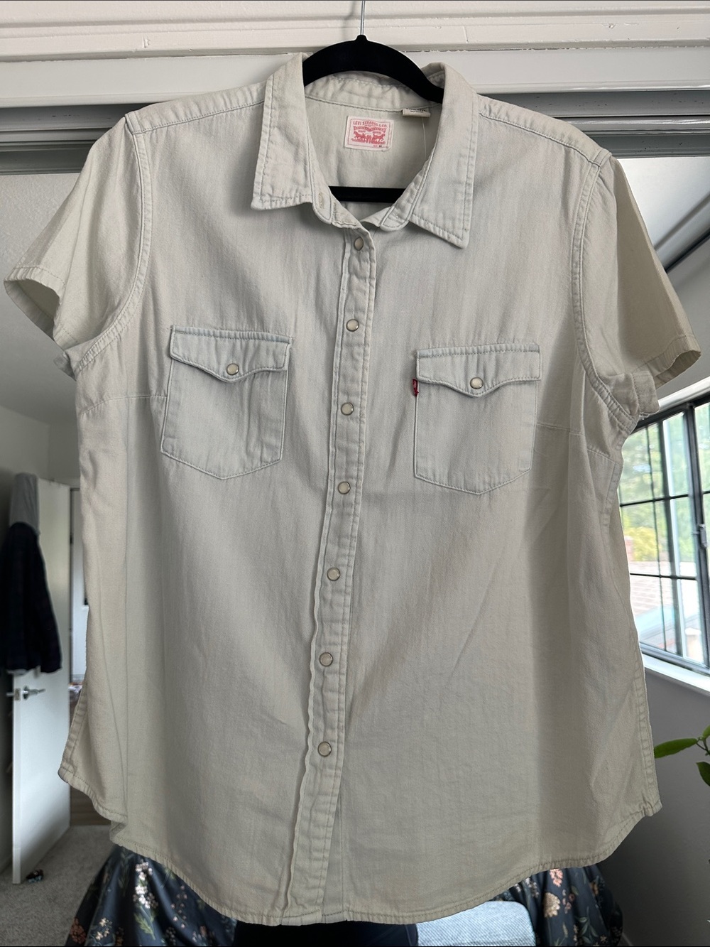 Levi's Short-Sleeve Button-Front Shirt